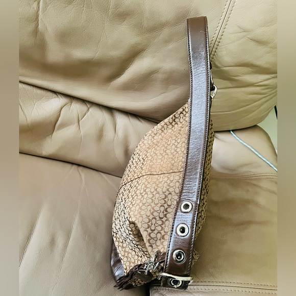 Authentic Coach hobo bag - Picture 6 of 16